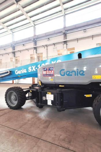 40m直臂輪胎高空作業車